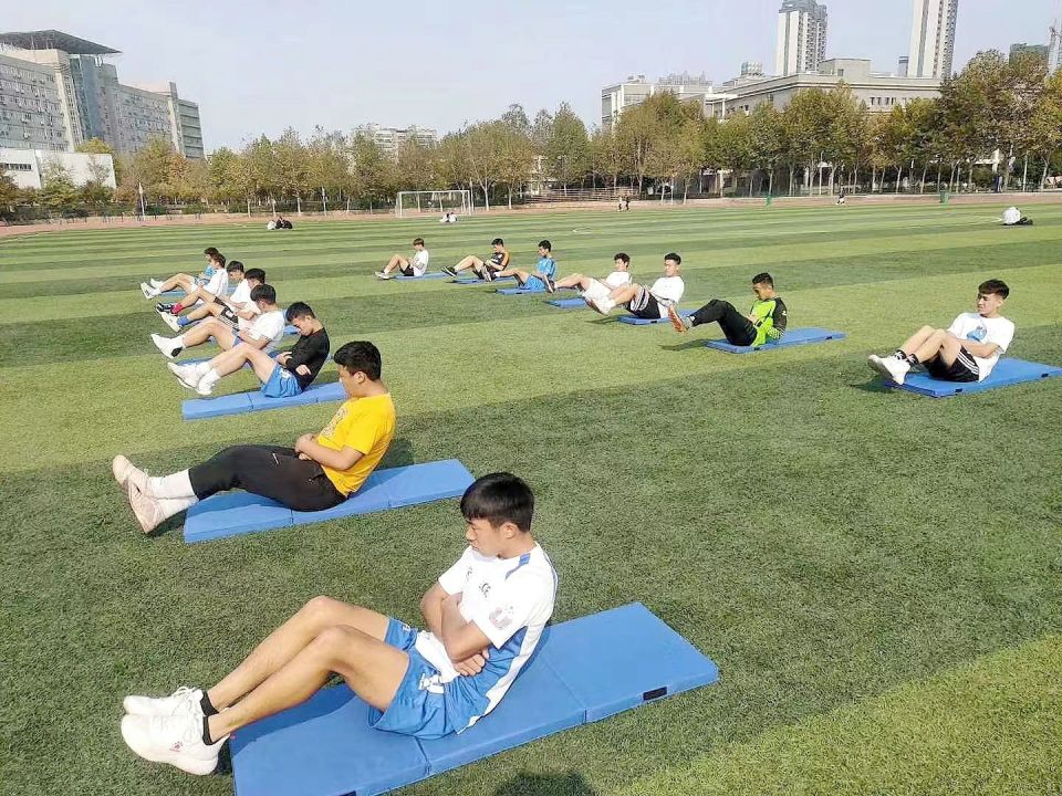 MjaLA, 生近