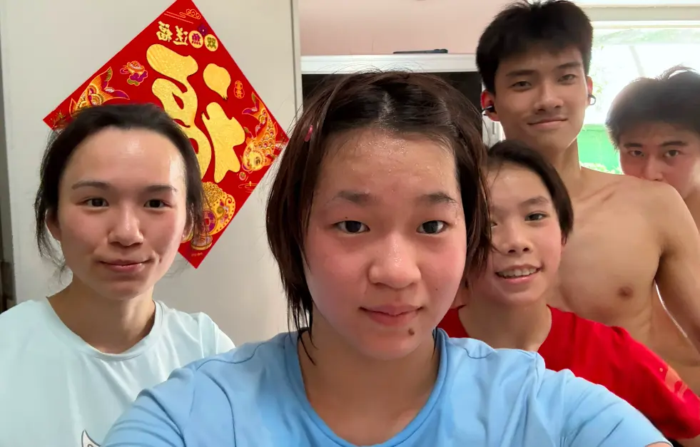 浃背训练, 才放飞了自, 全红婵晒近