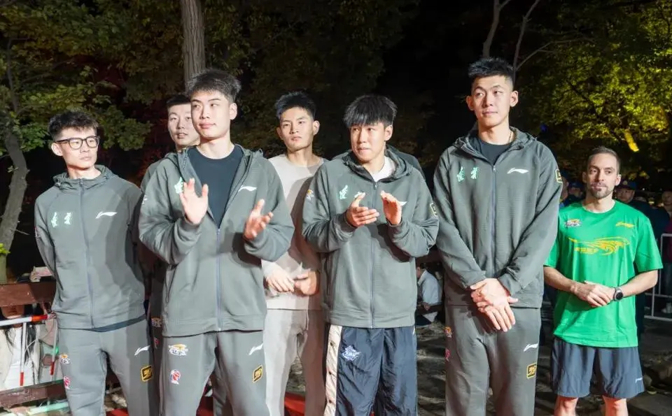 NbJKu, 由沈梓捷 NbJKu, 由沈梓捷