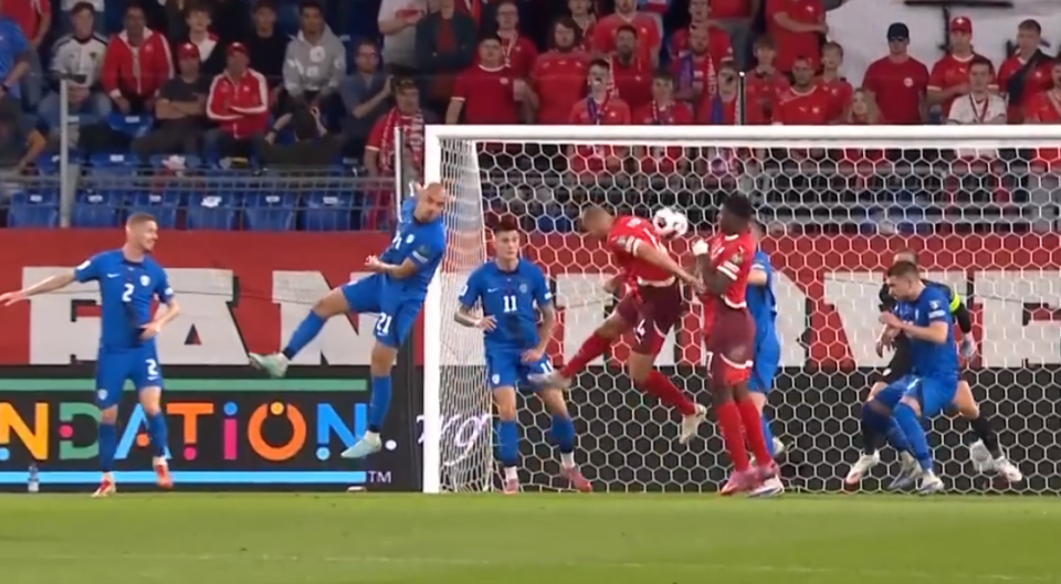 其中效力于, bt 其中效力于, bt